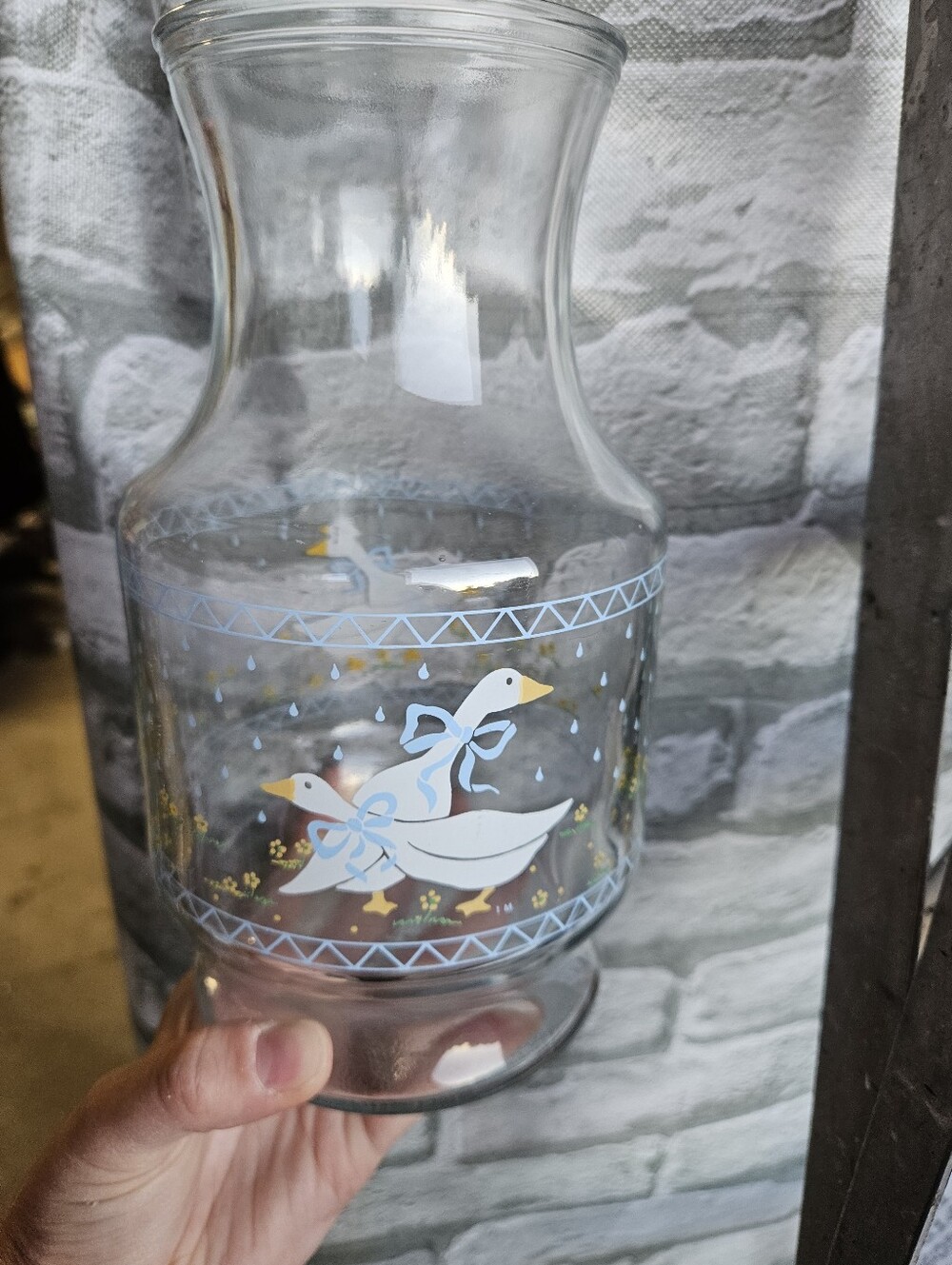 Vintage 1980s Anchor Hocking "Farm Country" Ribbon Goose Juice Carafe